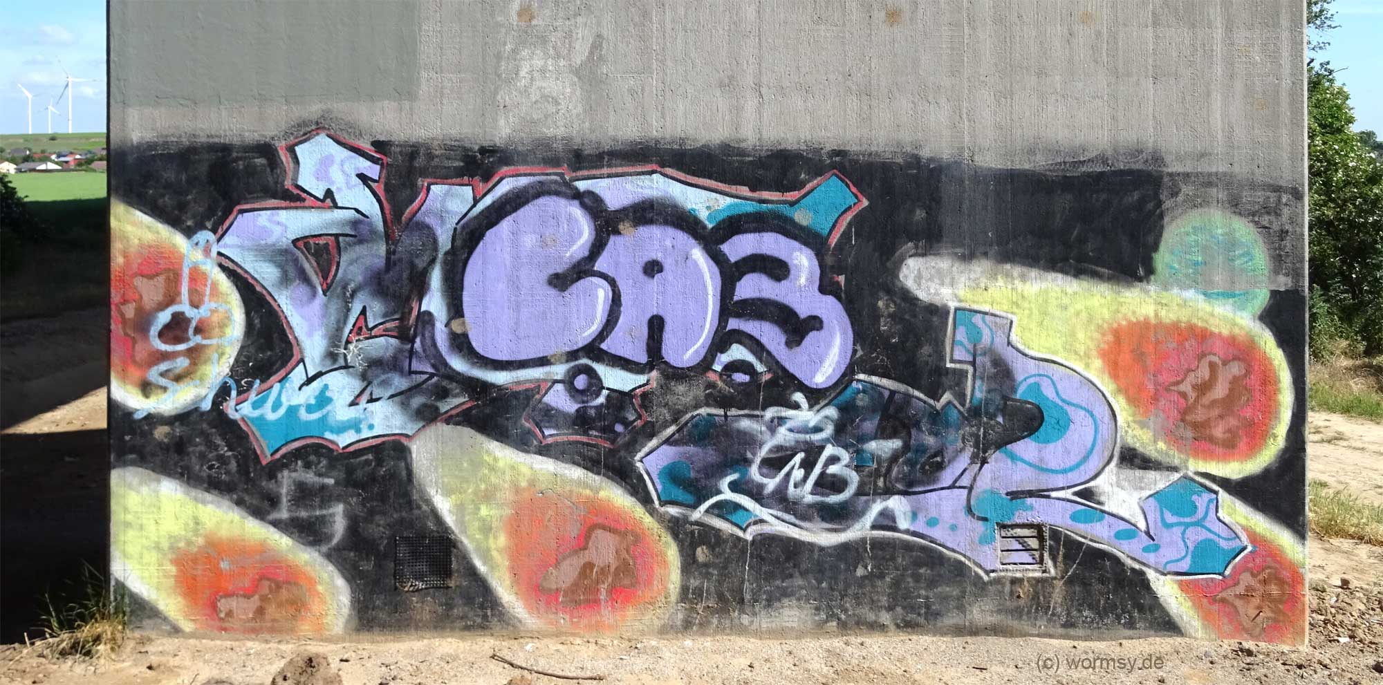 Graffiti unter der Talbrücke Worms-Pfeddersheim - CAB