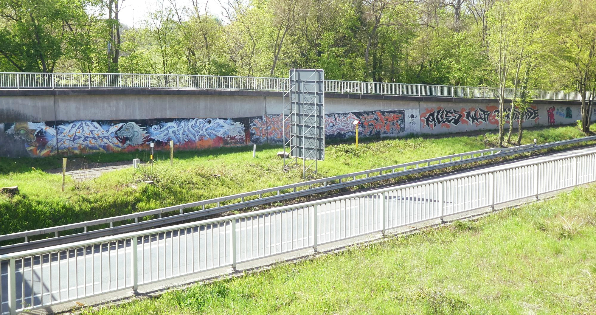 Graffiti Worms Kimmelhorstweg